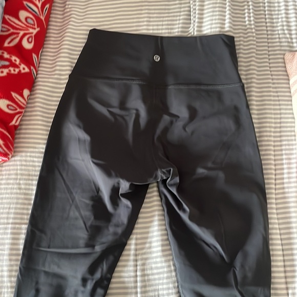 Charcoal Grey Lululemon leggings - Picture 3 of 4